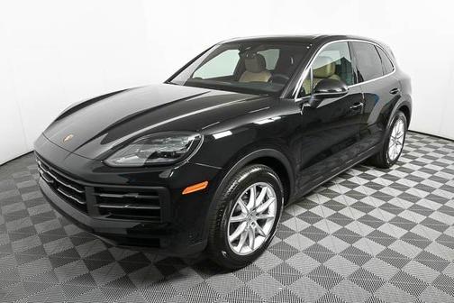 2025 Porsche Cayenne AWD