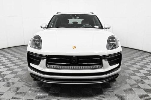2024 Porsche Macan AWD