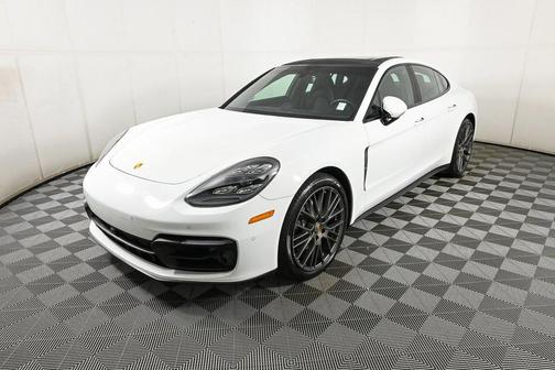 2022 Porsche Panamera Platinum Edition