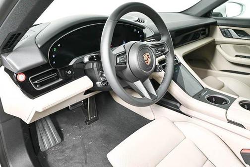 2025 Porsche Taycan RWD