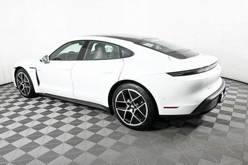 2025 Porsche Taycan RWD