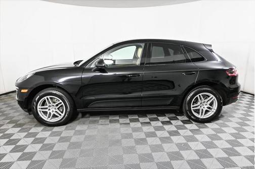 2017 Porsche Macan Base