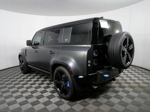 Carpathian Grey Premium Metallic 2023 Land Rover Defender 110 Carpathian Edition