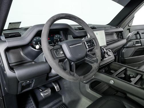 Carpathian Grey Premium Metallic 2023 Land Rover Defender 110 Carpathian Edition