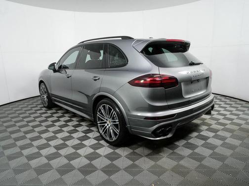 2017 Porsche Cayenne GTS