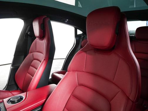 2021 Porsche Taycan Turbo S