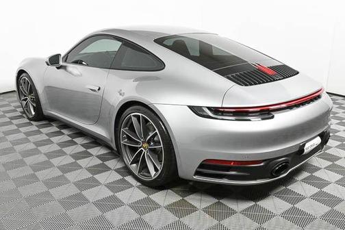 2024 Porsche 911 Carrera