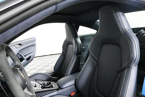 2025 Porsche 911 Carrera GTS