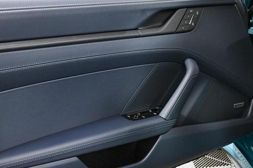 2025 Porsche 911 Carrera GTS