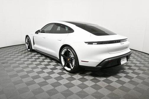 2022 Porsche Taycan RWD