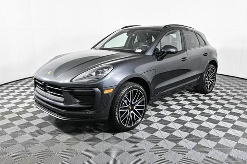 2026 Porsche Macan AWD