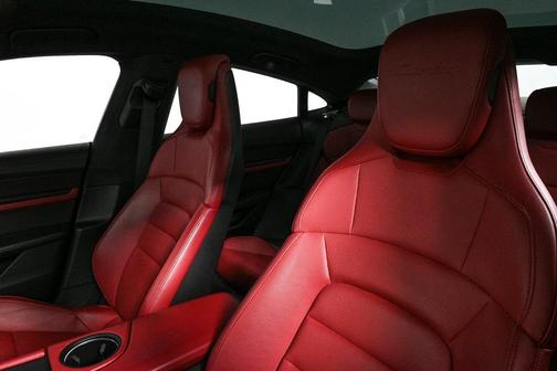 2020 Porsche Taycan Turbo