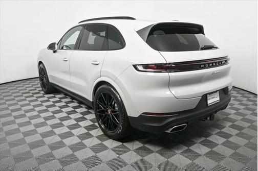 2025 Porsche Cayenne AWD