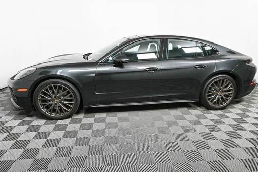 2024 Porsche Panamera RWD