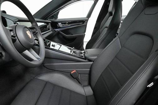 2024 Porsche Panamera RWD