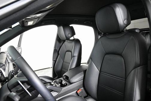 2024 Porsche Cayenne AWD