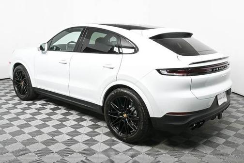 2024 Porsche Cayenne AWD