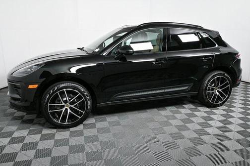2025 Porsche Macan AWD