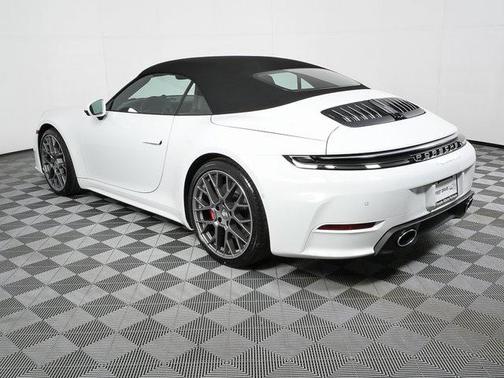 2026 Porsche 911 Carrera 4S Cabriolet