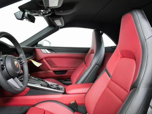 2026 Porsche 911 Carrera 4S Cabriolet