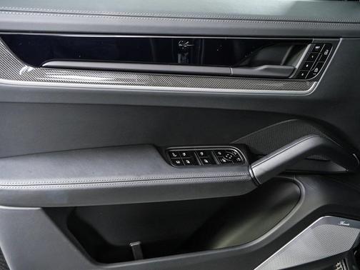 2026 Porsche Cayenne Cayenne Turbo E-Hybrid