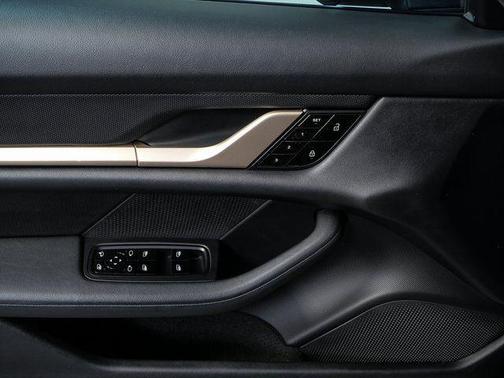 2021 Porsche Taycan 4
