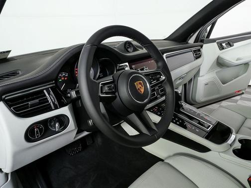 Chalk 2026 Porsche Macan Macan