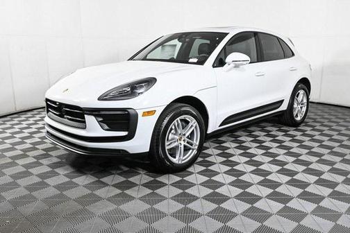 2025 Porsche Macan AWD