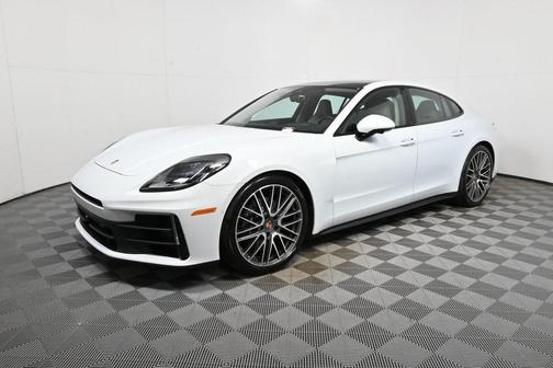 2026 Porsche Panamera RWD