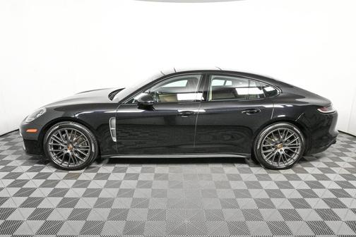 2023 Porsche Panamera Platinum Edition
