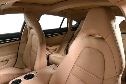 2023 Porsche Panamera Platinum Edition