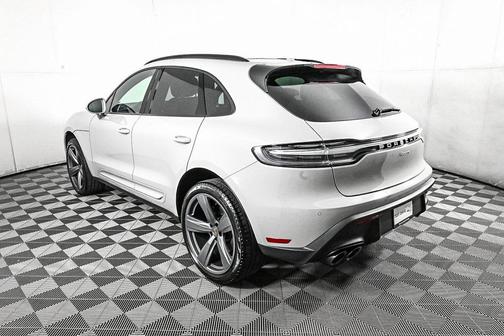 2025 Porsche Macan AWD