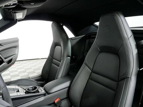 2026 Porsche 911 Carrera 4S Cabriolet