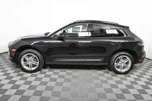 2026 Porsche Macan AWD
