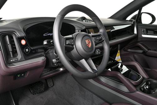 Chromite Black Metallic 2026 Porsche Cayenne Cayenne