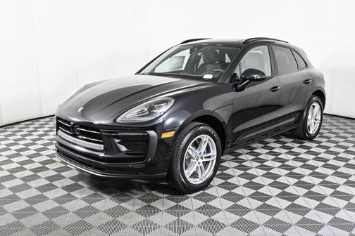2025 Porsche Macan AWD