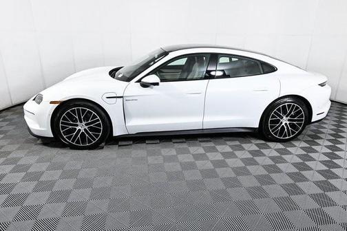 2025 Porsche Taycan RWD