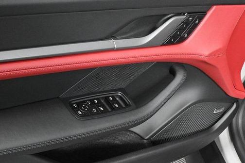 2025 Porsche Taycan 4S