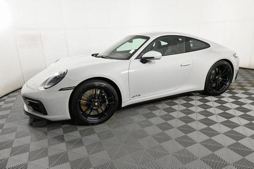 2024 Porsche 911 Carrera GTS