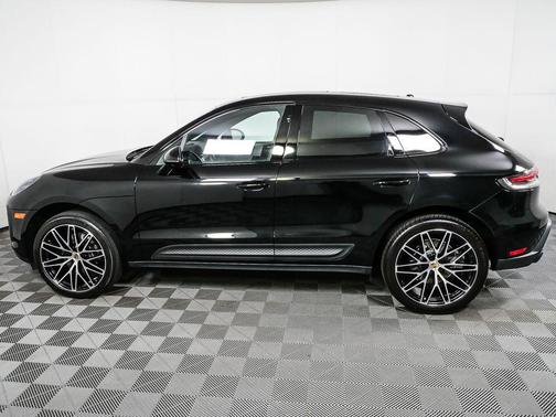 2023 Porsche Macan T