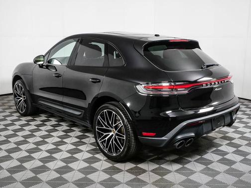 2023 Porsche Macan T