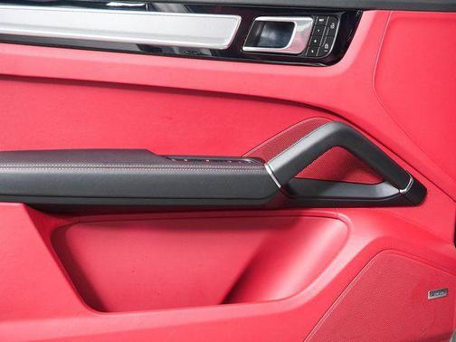 2023 Porsche Cayenne Cayenne