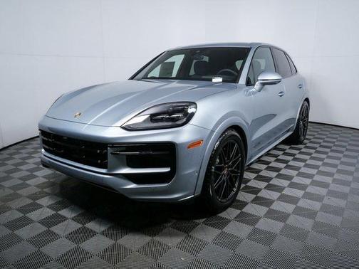 2026 Porsche Cayenne GTS