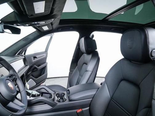 2026 Porsche Cayenne GTS