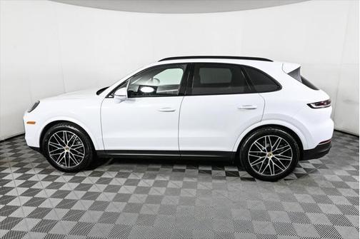 2024 Porsche Cayenne AWD