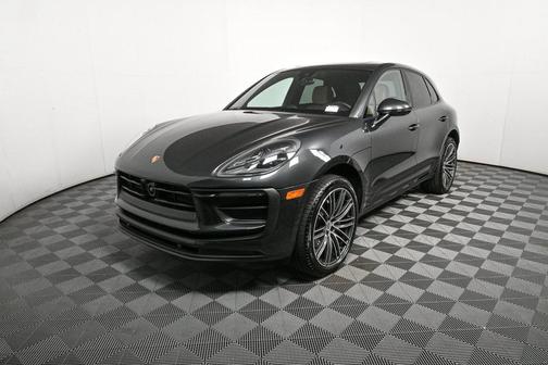 2025 Porsche Macan AWD