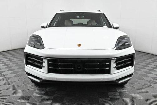 2024 Porsche Cayenne AWD