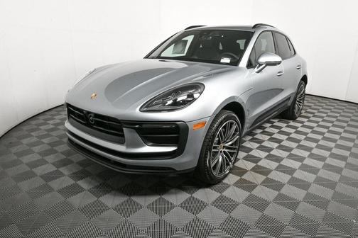 2026 Porsche Macan AWD