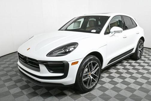 2026 Porsche Macan AWD