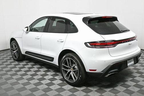 2026 Porsche Macan AWD
